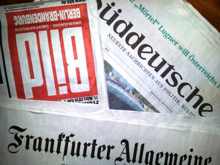 Die drei auflagenstärksten deutschen Tageszeitungen: Bild, Süddeutsche, Frankfurter Allgemeine