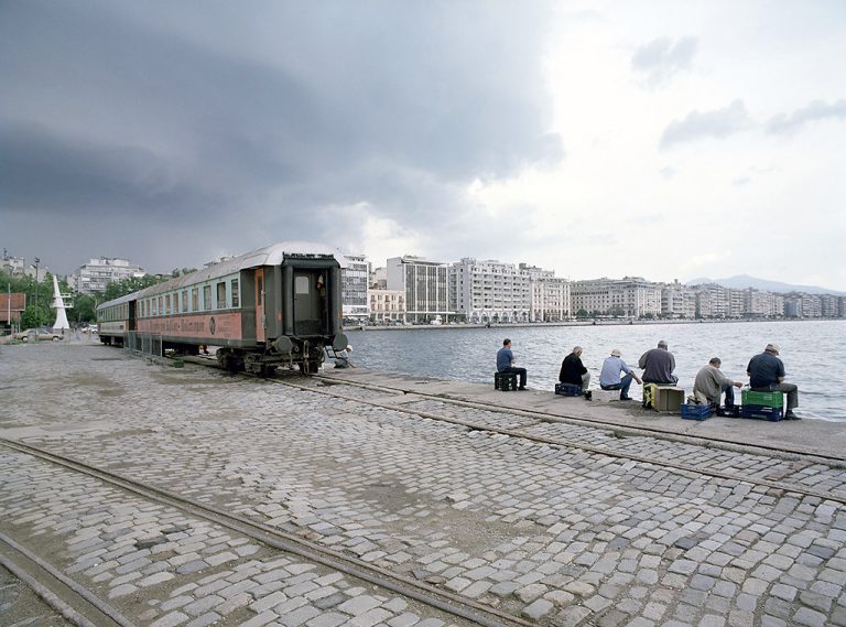 Straßenbahn und Fischer